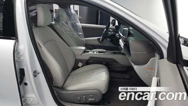 Hyundai Ioniq 6 Long Range AWD Exclusive + 2025 — фото 32