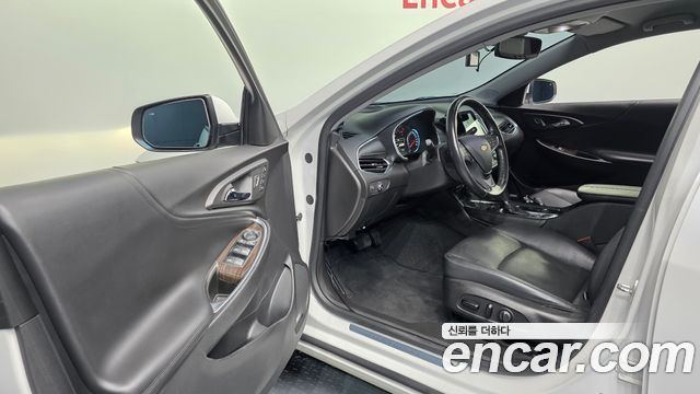 Chevrolet Malibu 2.0 Turbo LTZ Premium 2018 — фото 10