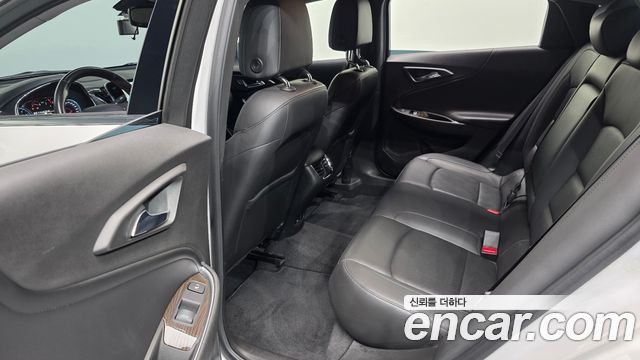 Chevrolet Malibu 2.0 Turbo LTZ Premium 2018 — фото 12