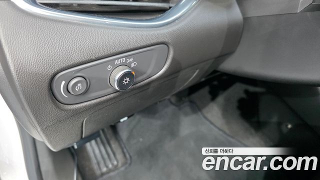 Chevrolet Malibu 2.0 Turbo LTZ Premium 2018 — фото 18
