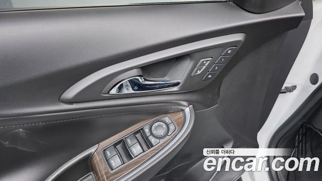 Chevrolet Malibu 2.0 Turbo LTZ Premium 2018 — фото 20