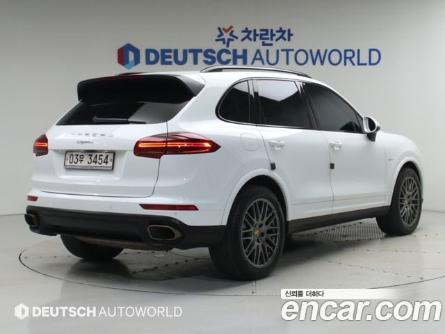Porsche Cayenne 3.0 Diesel Platium Edition 958 2017 — фото 3