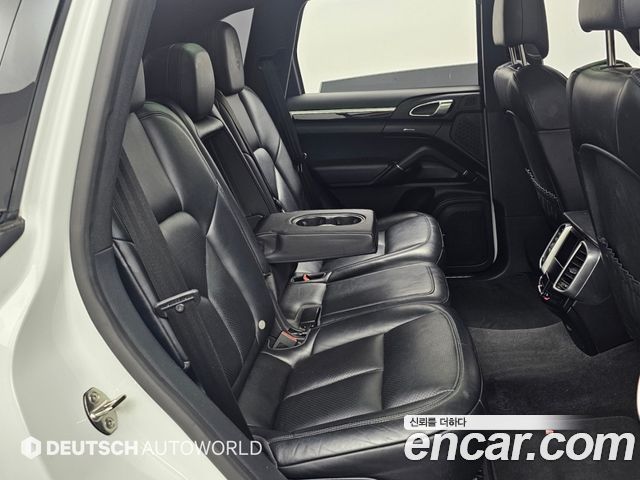 Porsche Cayenne 3.0 Diesel Platium Edition 958 2017 — фото 16
