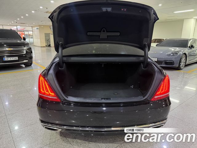 Genesis EQ900 3.8 GDI AWD Premium Luxury 2018 — фото 24