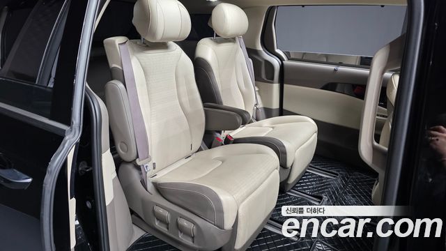 Kia Carnival (IV) HEV 7seater Signature 2025 — фото 12