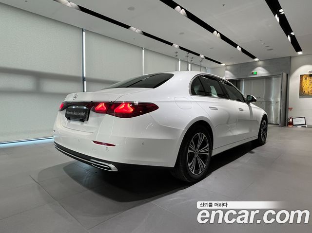 Mercedes-Benz E-Class (W214) E200 Avantgarde 2026 — фото 3
