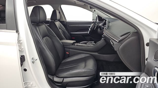Hyundai Sonata (DN8) 2.0 LPG(rental car) Style 2022 — фото 15