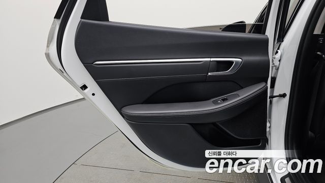 Hyundai Sonata (DN8) 2.0 LPG(rental car) Style 2022 — фото 31