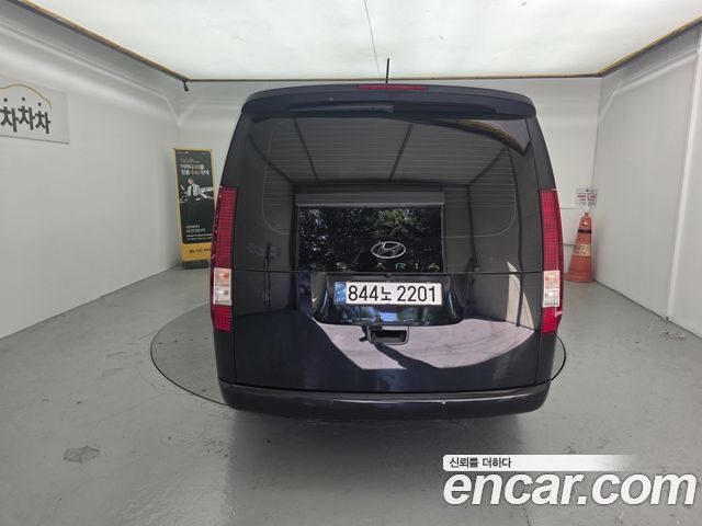 Hyundai Staria L3.5 Cargo 5-Seater Modern 2025 — фото 4