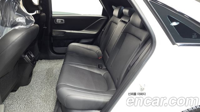 Hyundai Ioniq 6 Long Range Exclusive + 2025 — фото 11