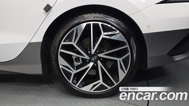 Hyundai Ioniq 6 Long Range Exclusive + 2025 — фото 21