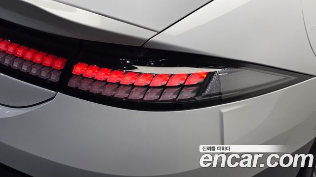 Hyundai Ioniq 6 Long Range Exclusive + 2025 — фото 23