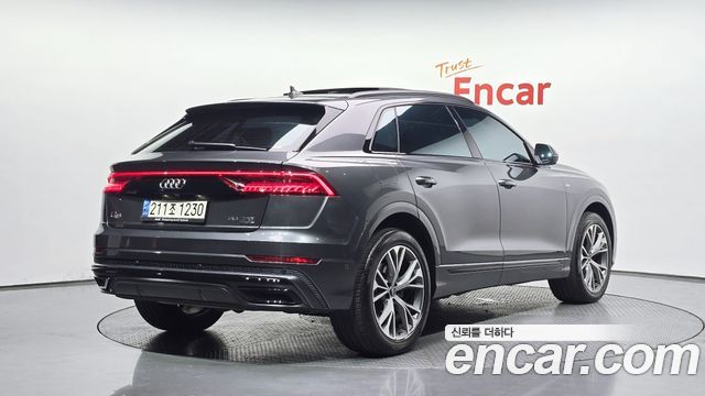 Audi Q8 (4M) 55 TFSI Quattro Premium 2022 — фото 2