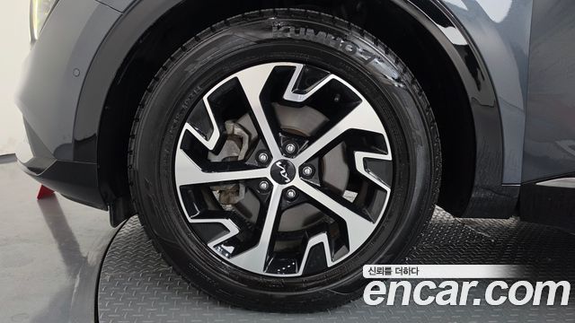 Kia Sportage Hybrid (V) Signature 2WD 2022 — фото 5