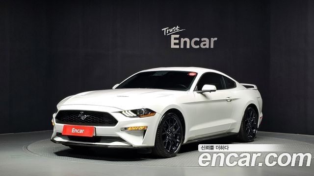 Ford Mustang Coupe