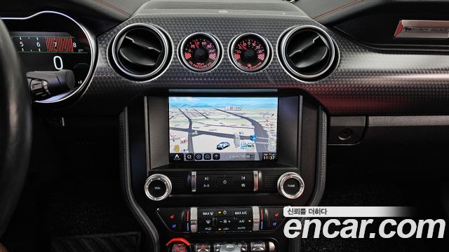 Ford Mustang Coupe 2019 — фото 18