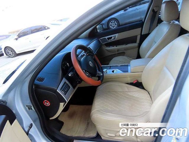 Jaguar XF 2.0 Luxury X250 2013 — фото 5