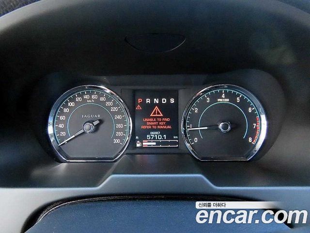 Jaguar XF 2.0 Luxury X250 2013 — фото 9