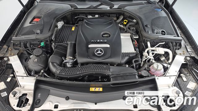 Mercedes-Benz E-Class (W213) E300e 4MATIC Exclusive 2023 — фото 6