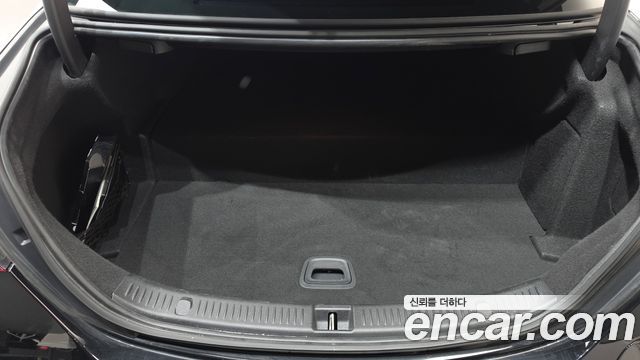 Mercedes-Benz E-Class (W213) E300e 4MATIC Exclusive 2023 — фото 20