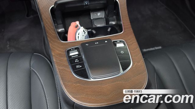 Mercedes-Benz E-Class (W213) E300e 4MATIC Exclusive 2023 — фото 28