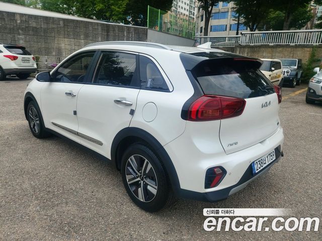 Kia Niro 1.6 HEV Prestige 2022 — фото 5