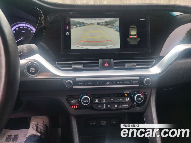 Kia Niro 1.6 HEV Prestige 2022 — фото 9