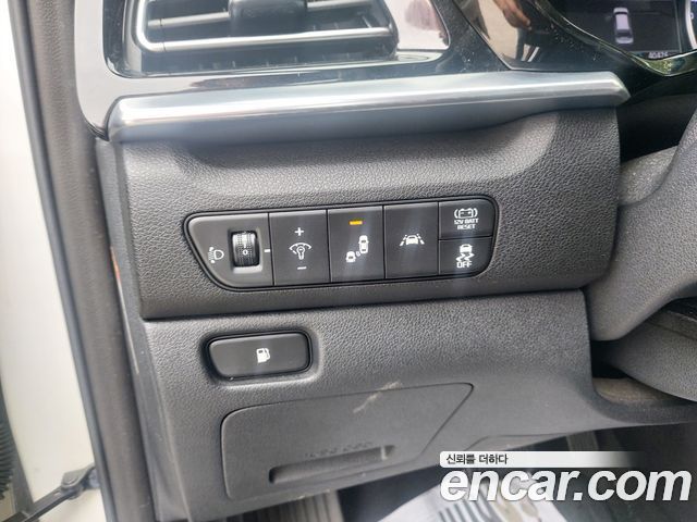 Kia Niro 1.6 HEV Prestige 2022 — фото 15