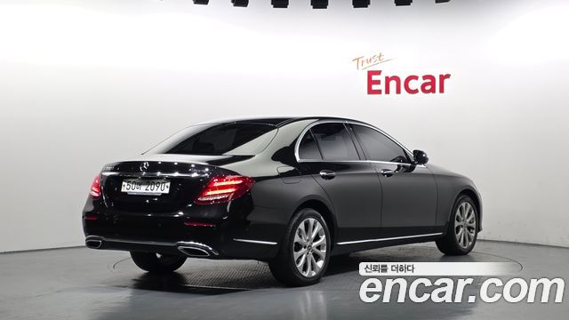 Mercedes-Benz E-Class (W213) E220d 4MATIC Exclusive 2019 — фото 2