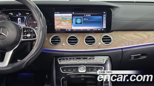 Mercedes-Benz E-Class (W213) E220d 4MATIC Exclusive 2019 — фото 13