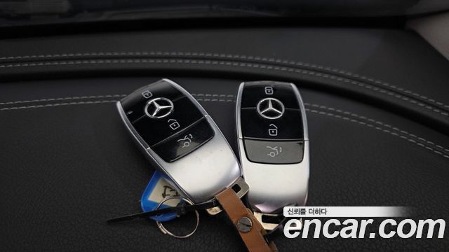 Mercedes-Benz E-Class (W213) E220d 4MATIC Exclusive 2019 — фото 16