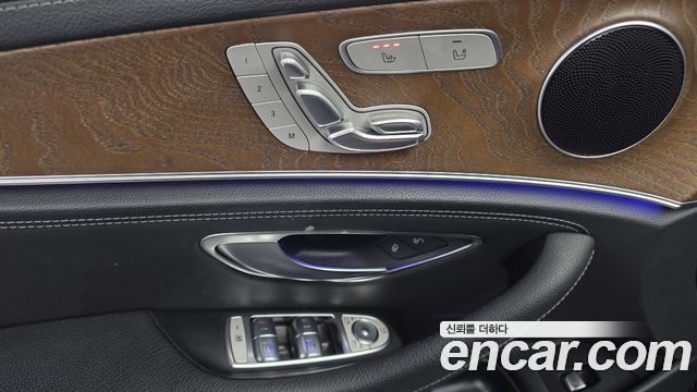 Mercedes-Benz E-Class (W213) E220d 4MATIC Exclusive 2019 — фото 29