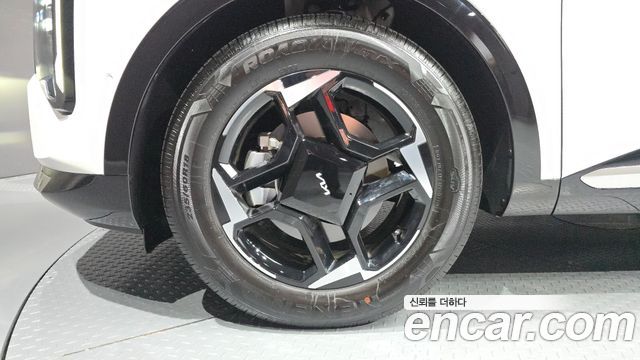 Kia Sportage (V) Gasoline 1.6 Turbo 2WD Signature 2026 — фото 5