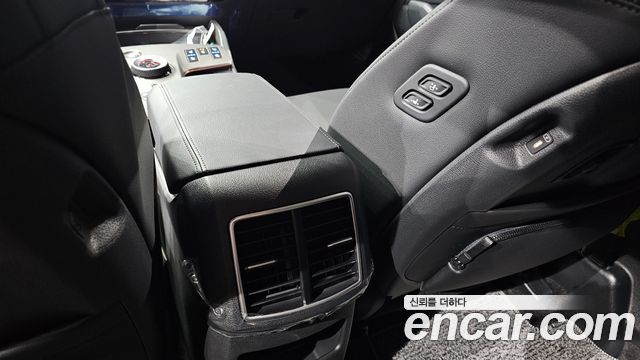 Kia Sportage (V) Gasoline 1.6 Turbo 2WD Signature 2026 — фото 30