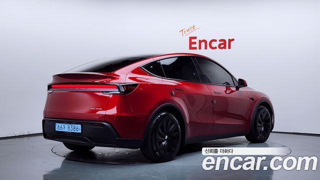 Tesla Model Y Long Range AWD 2025 — фото 2