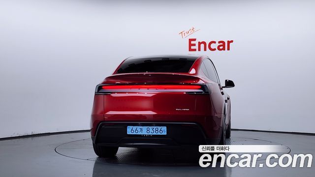 Tesla Model Y Long Range AWD 2025 — фото 4