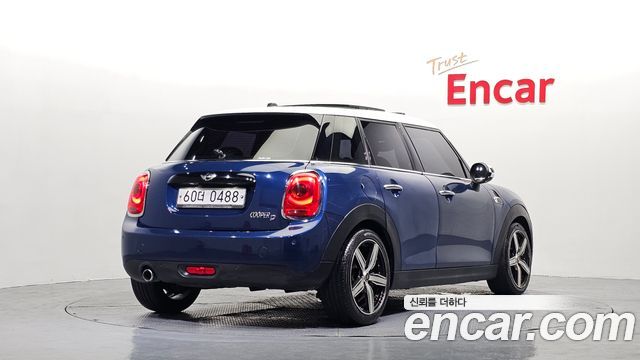 MINI Cooper D 5Door Mid 3rd 2016 — фото 2
