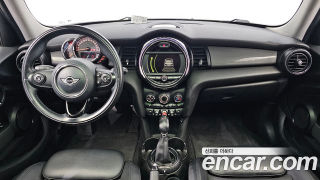 MINI Cooper D 5Door Mid 3rd 2016 — фото 7