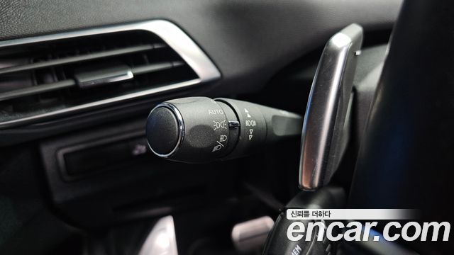 Peugeot 3008 (II) 1.6 BlueHDi GT Line 2018 — фото 15
