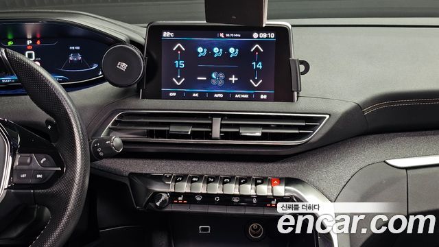 Peugeot 3008 (II) 1.6 BlueHDi GT Line 2018 — фото 17
