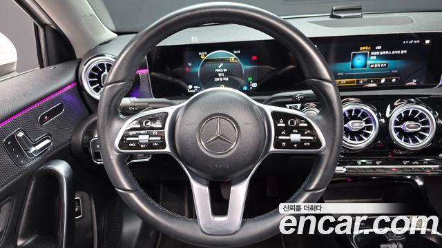Mercedes-Benz A-Class (W177) A220 Sedan 2020 — фото 13