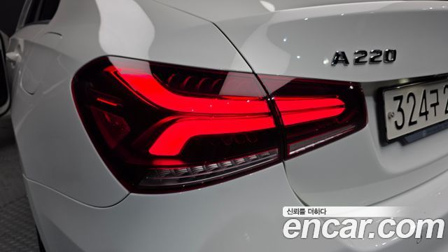 Mercedes-Benz A-Class (W177) A220 Sedan 2020 — фото 23