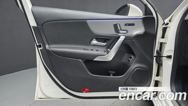 Mercedes-Benz A-Class (W177) A220 Sedan 2020 — фото 24