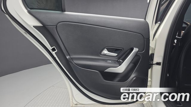 Mercedes-Benz A-Class (W177) A220 Sedan 2020 — фото 25