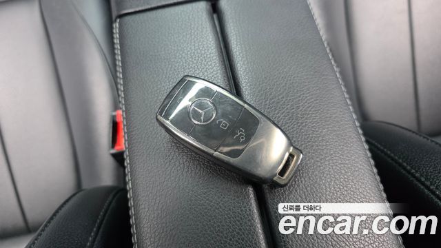 Mercedes-Benz A-Class (W177) A220 Sedan 2020 — фото 29