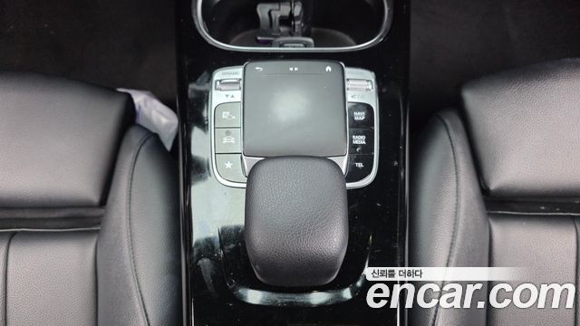 Mercedes-Benz A-Class (W177) A220 Sedan 2020 — фото 33