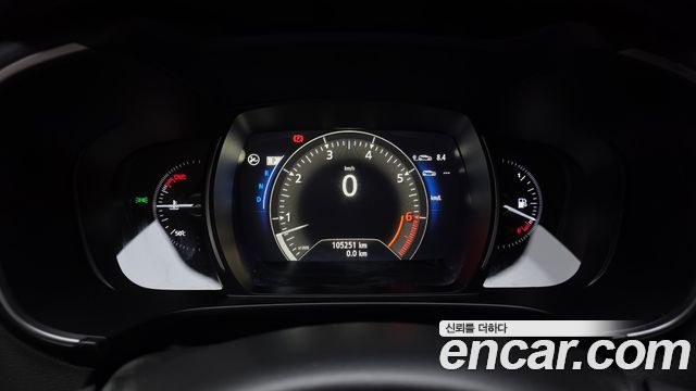 Renault Korea QM6 2.0 LPe SE 2WD 2022 — фото 8