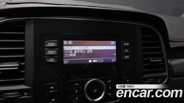 Renault Korea QM6 2.0 LPe SE 2WD 2022 — фото 15