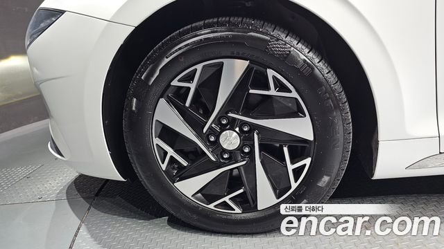 Hyundai Grandeur Hybrid (IG) Le Blanc 2023 — фото 5
