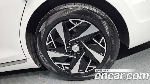 Hyundai Grandeur Hybrid (IG) Le Blanc 2023 — фото 21